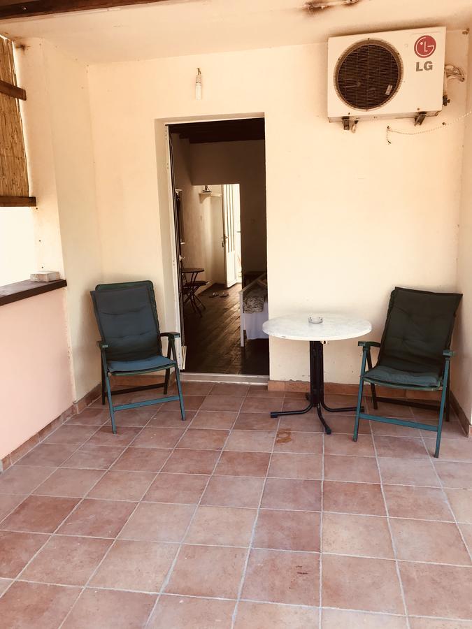 Hill House Marija Apartment Komiza Exterior photo